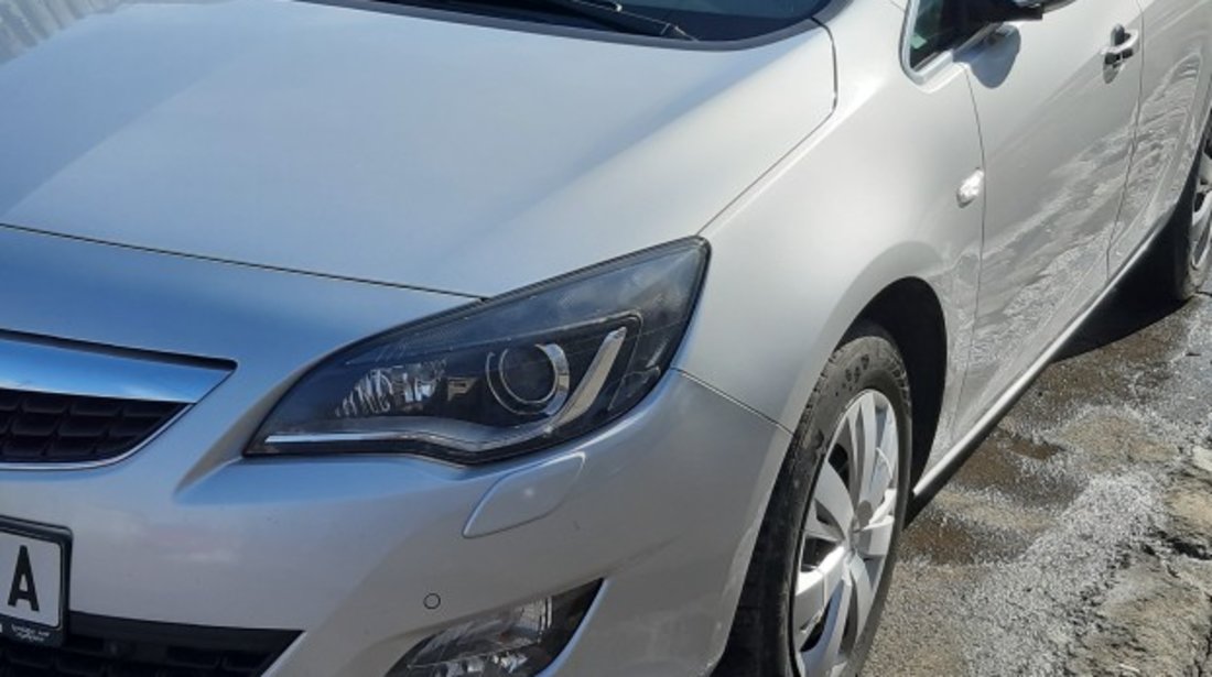 Opel Astra 2.0 CDTI 2011