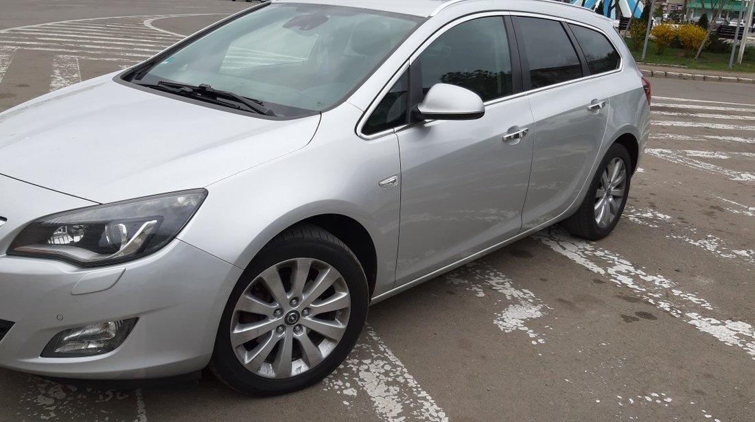 Opel Astra 2.0 CDTI 2011