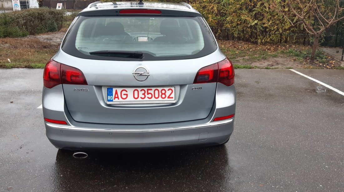 Opel Astra 2.0 CDTI 2013