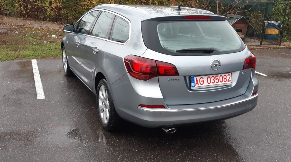 Opel Astra 2.0 CDTI 2013