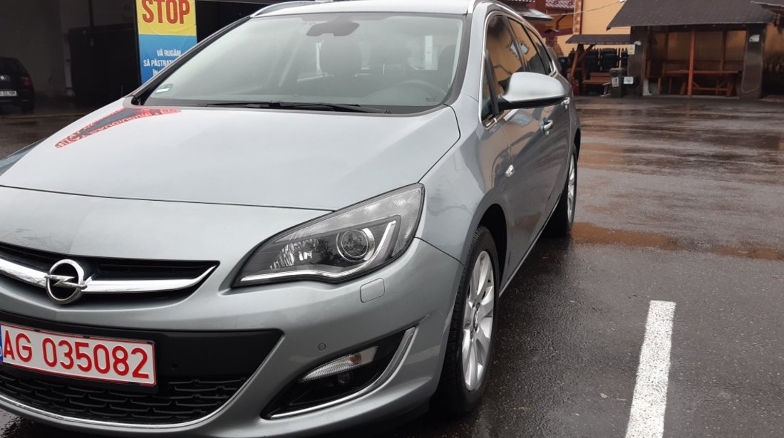 Opel Astra 2.0 CDTI 2013