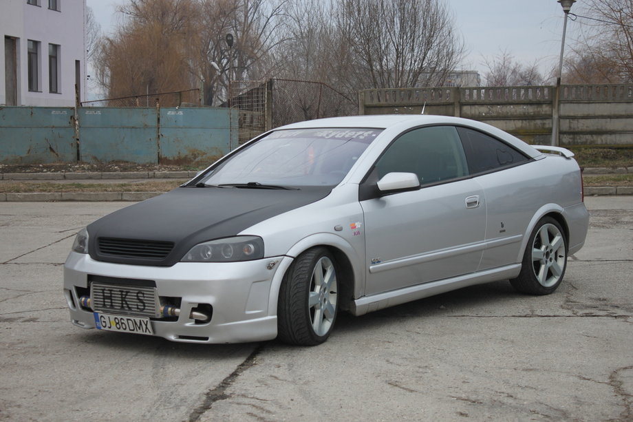 Opel Astra 2.0 turbo