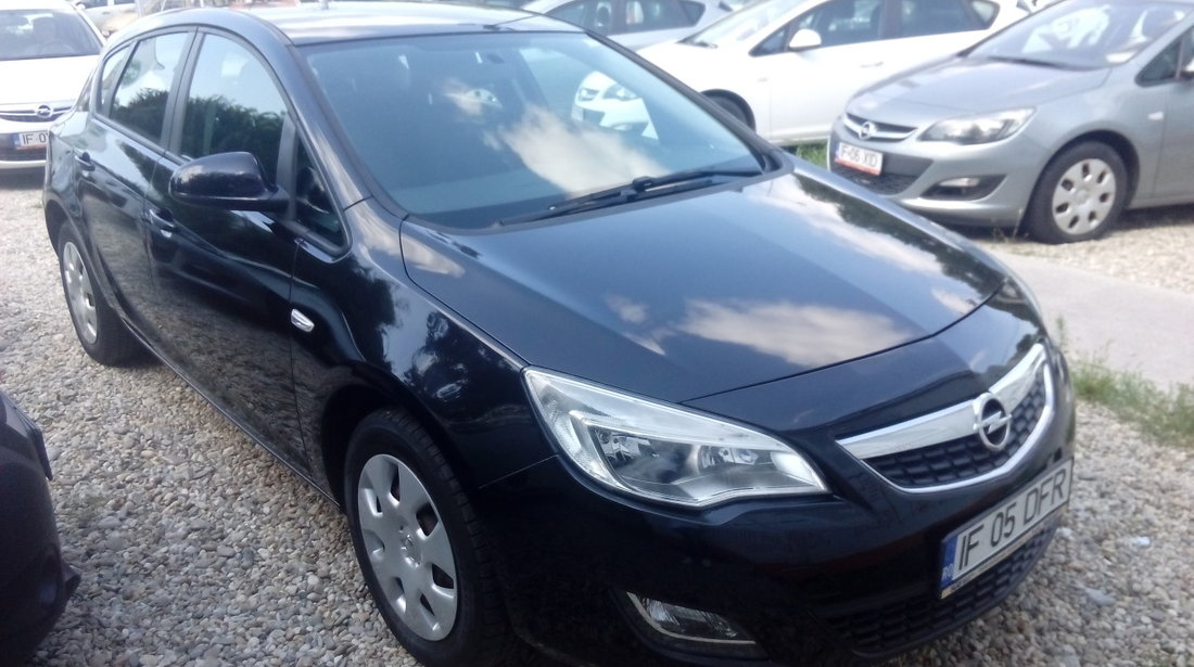 Opel Astra 2011