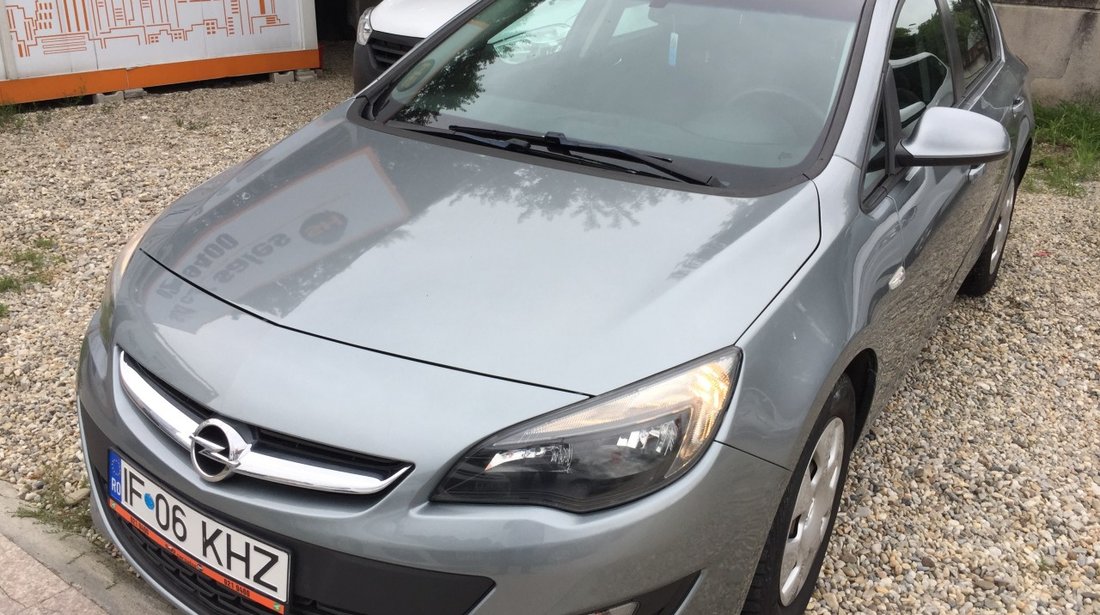 Opel Astra 2013