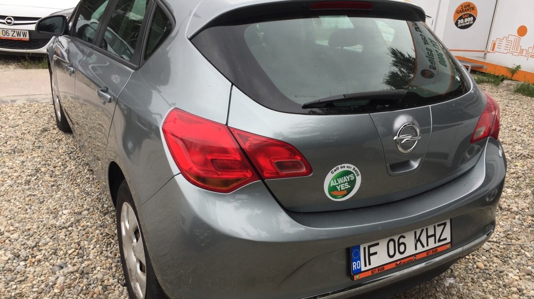 Opel Astra 2013