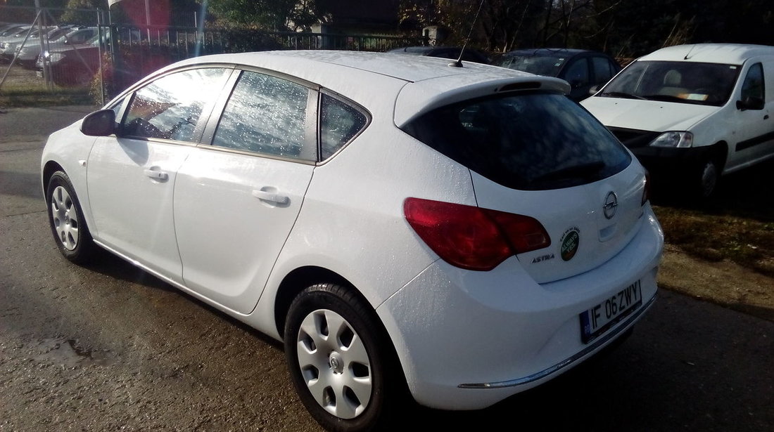 Opel Astra 2014