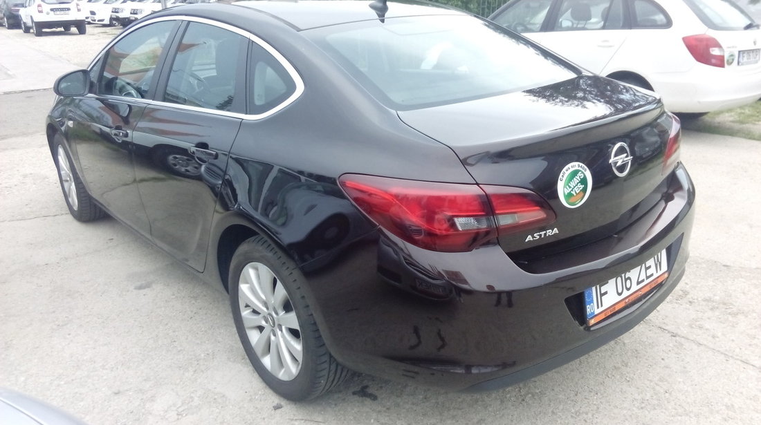 Opel Astra 2014