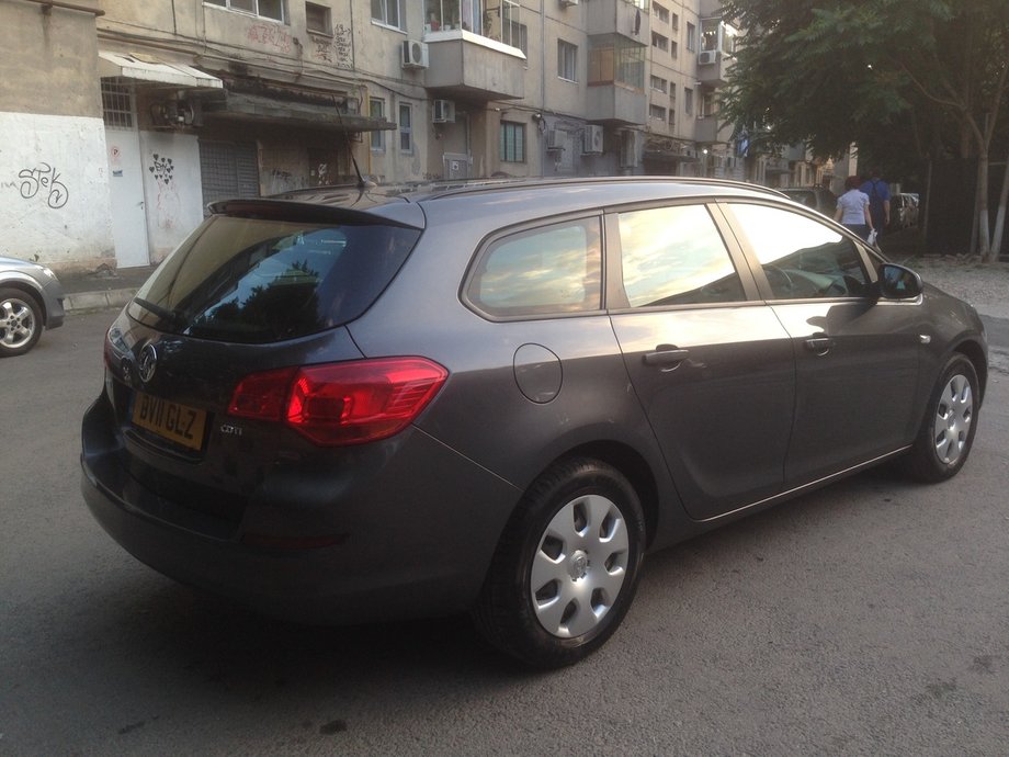 Opel Astra Astra 2012 euro 5 volan dreapta