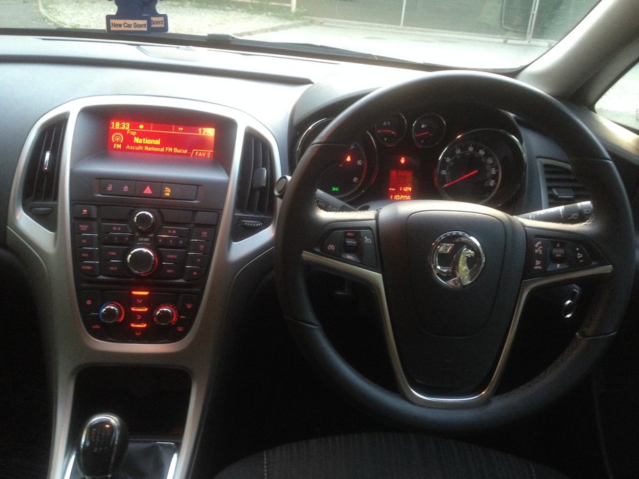 Opel Astra Astra 2012 euro 5 volan dreapta