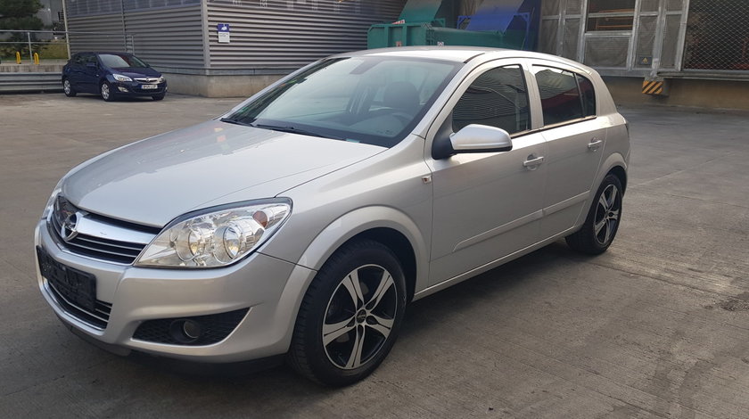 Opel Astra benzina+gpl 2009