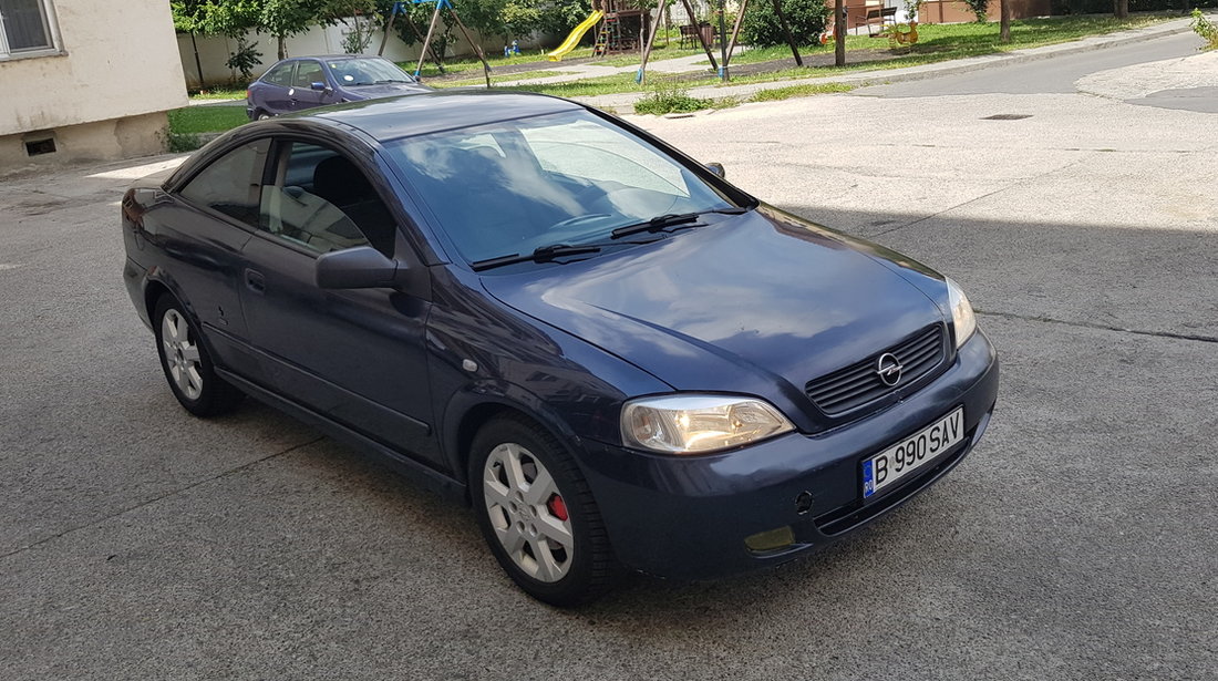 Opel Astra bertone 2001