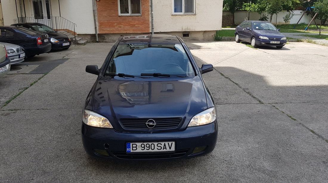 Opel Astra bertone 2001