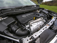 Opel Astra Biturbo diesel