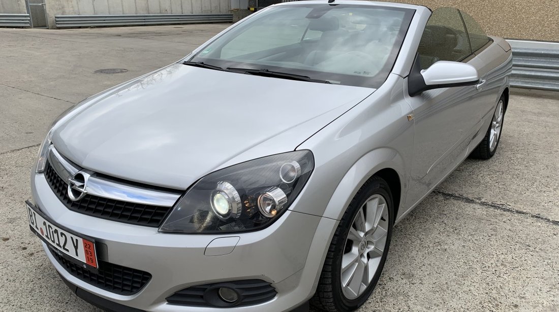 Opel Astra Cabrio Twin Top 1.9 CDTI *PIELE *150CP *XENON * 2008