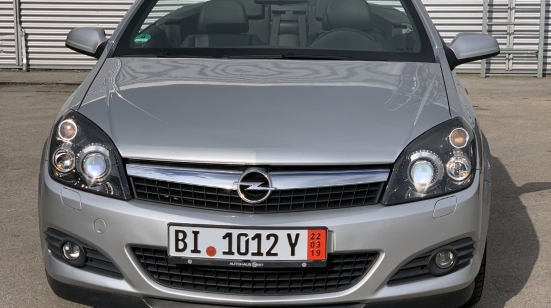 Opel Astra Cabrio Twin Top 1.9 CDTI *PIELE *150CP *XENON * 2008