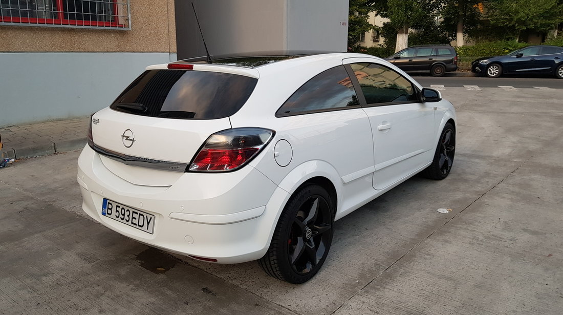 Opel Astra Coupe 2009