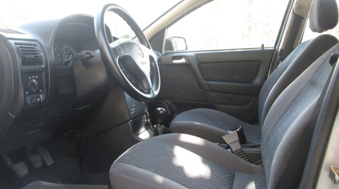 Opel Astra ecotec 2001