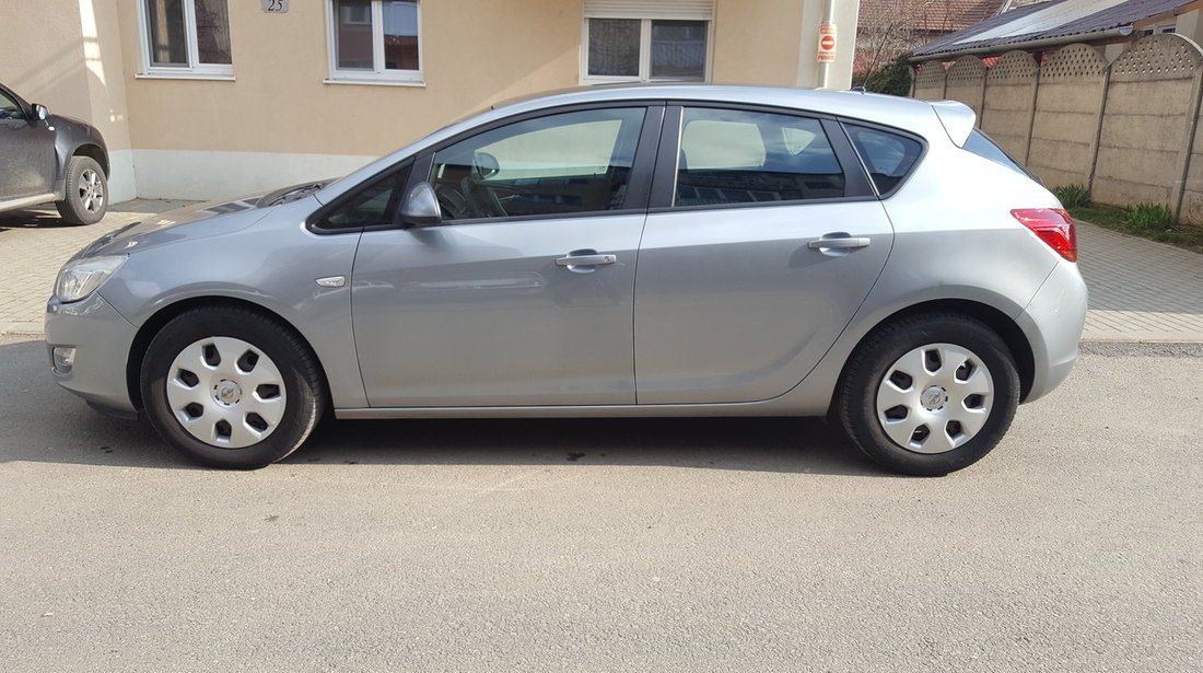 Opel Astra ELEGANCE 1.7 EURO5 2011