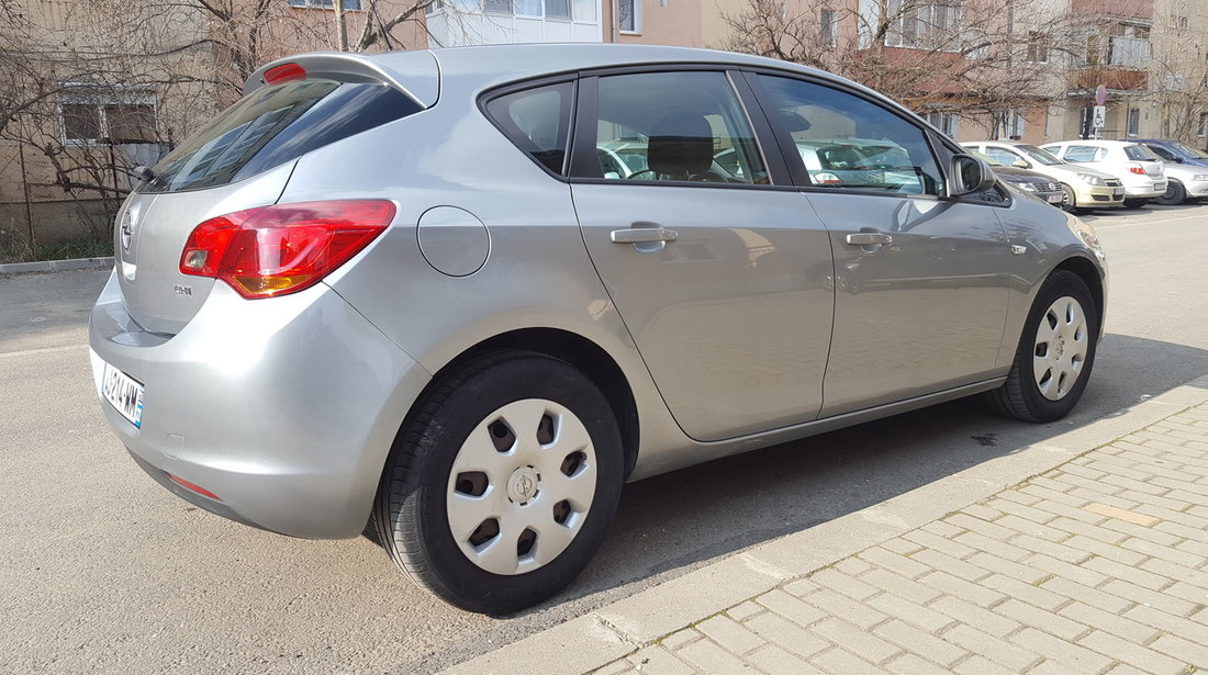 Opel Astra ELEGANCE 1.7 EURO5 2011