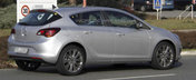 Poze Spion: Opel Astra Facelift, surprins complet necamuflat