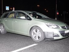 Opel Astra Facelift - Poze Spion