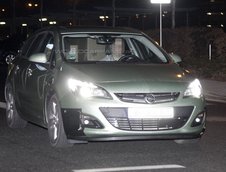 Opel Astra Facelift - Poze Spion