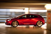 Opel Astra GTC poze noi