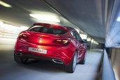 Opel Astra GTC poze noi