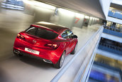 Opel Astra GTC poze noi