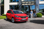 Opel Astra GTC si Zafira