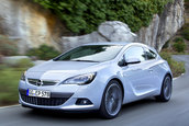 Opel Astra GTC si Zafira