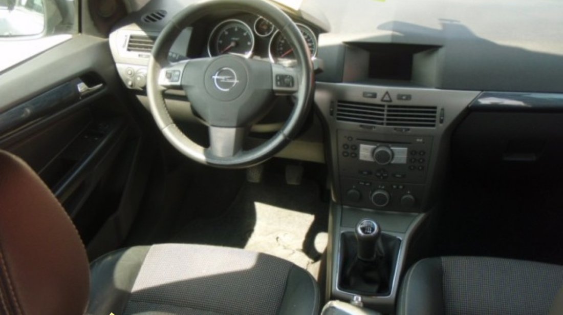 Opel Astra H 1 9TDI climatronic