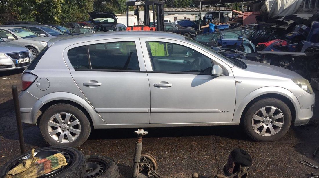 Opel Astra H cod motor Z17DTH cod culoare Z2AU