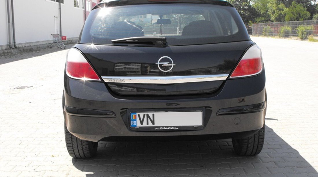 Opel Astra i 2005