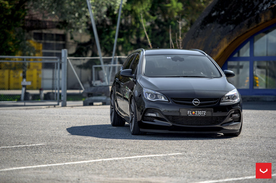 Opel Astra J Vossen