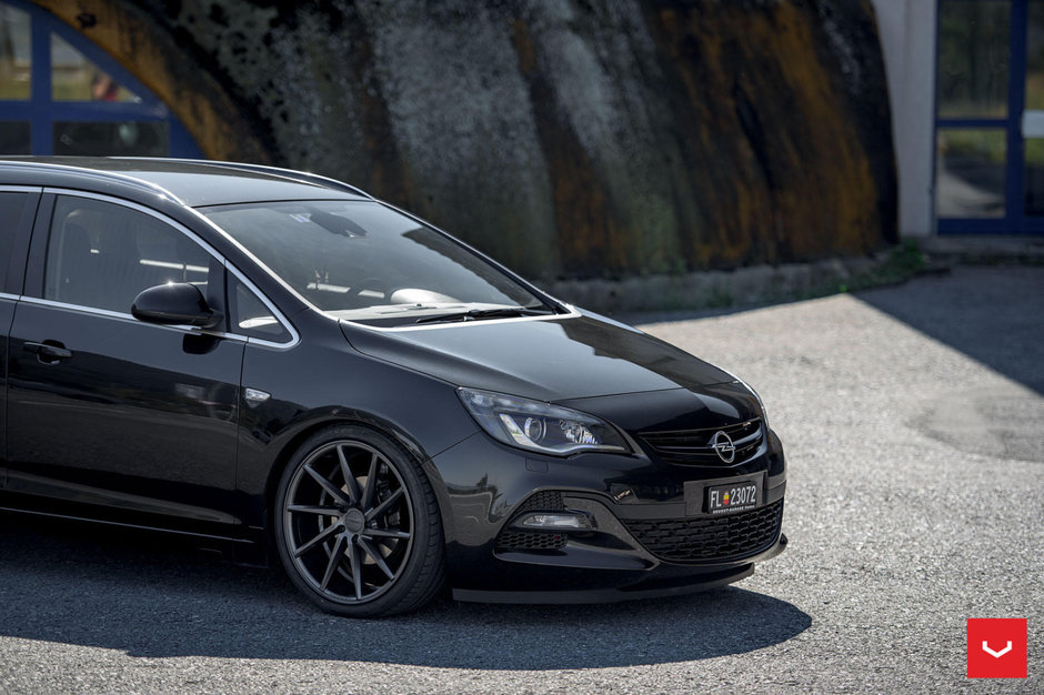 Opel Astra J Vossen