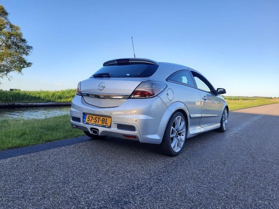 Opel Astra OPC de vanzare