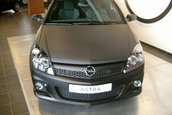 Opel Astra OPC Limited Edition Black