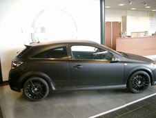 Opel Astra OPC Limited Edition Black