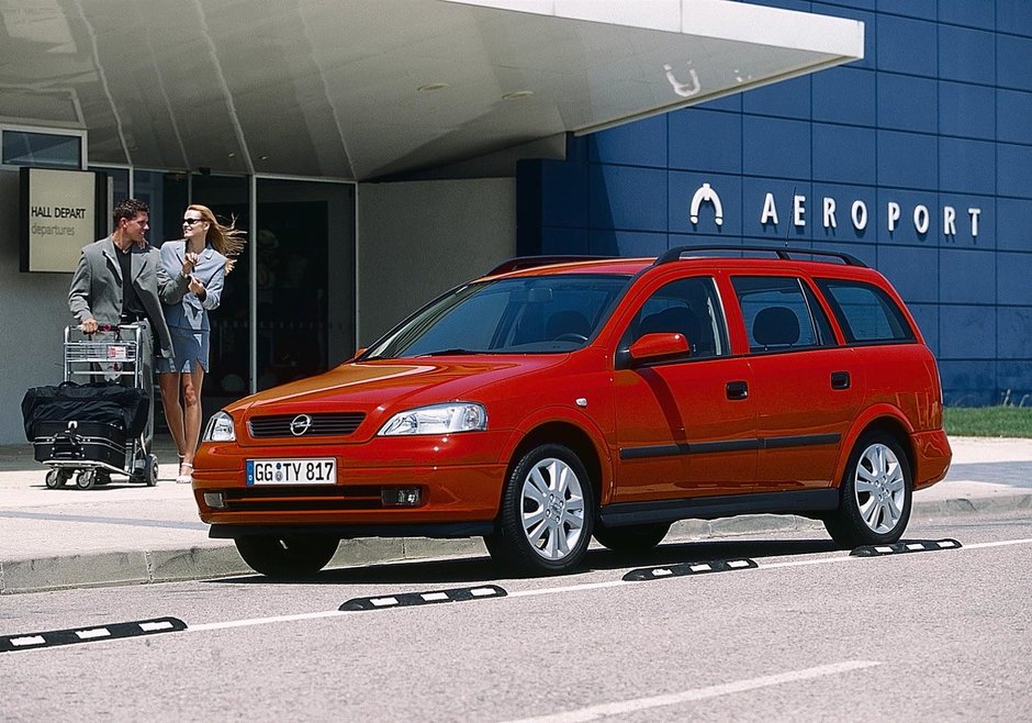 Opel Astra Sports Tourer - Istorie