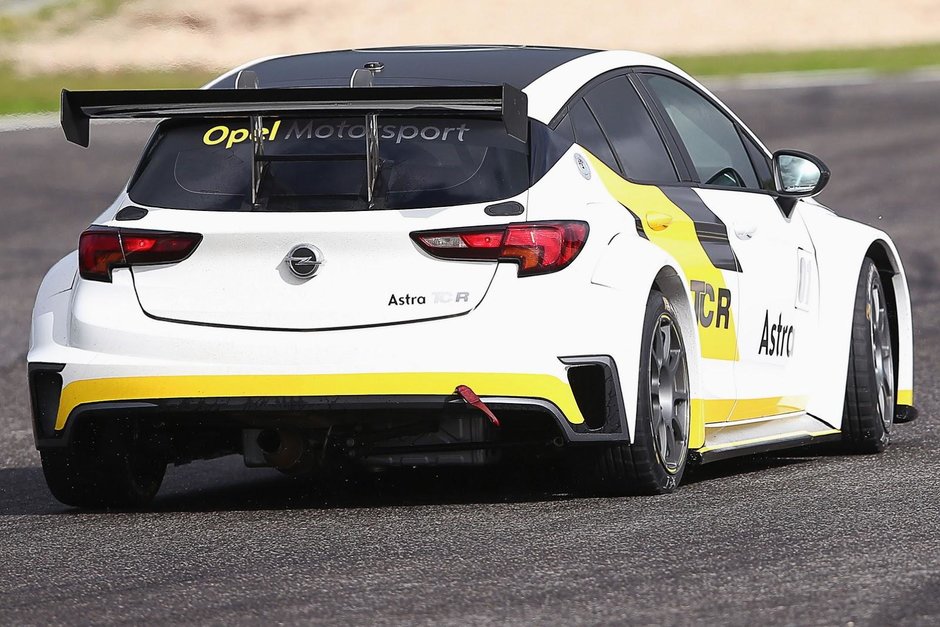 Opel Astra TCR