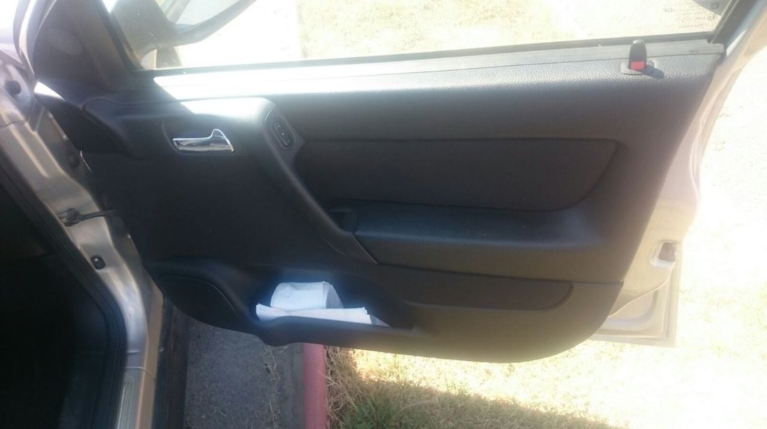Opel Astra X20DTL inmatriculat Ro pompa defecta