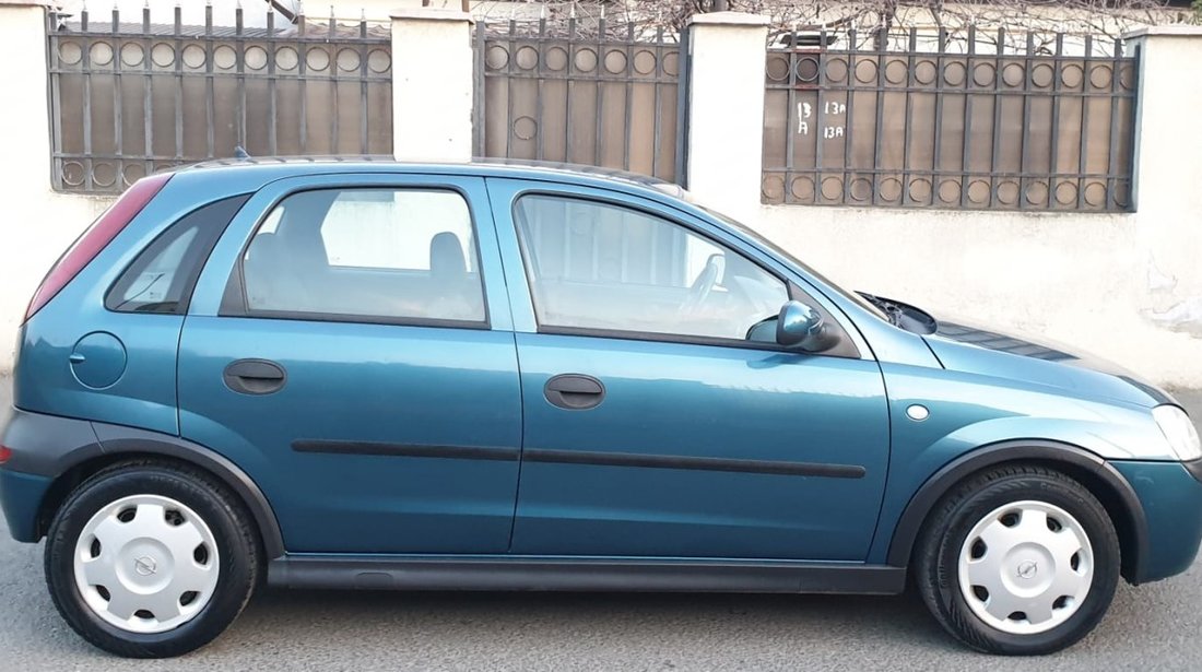 Opel Corsa 1,2 benzina 2002