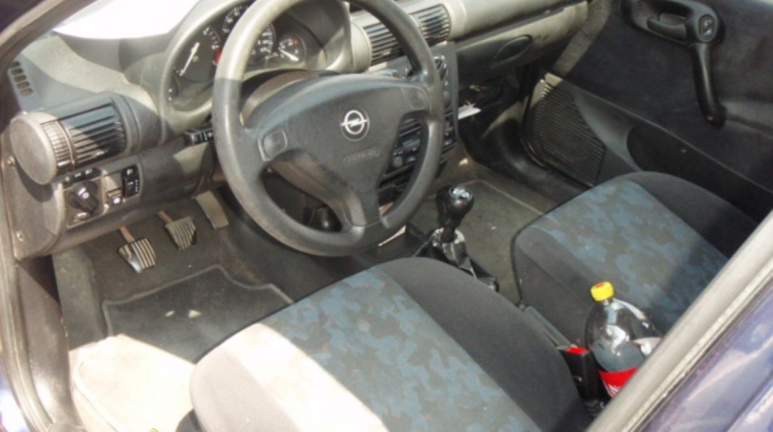 Opel Corsa 1 2i Clima