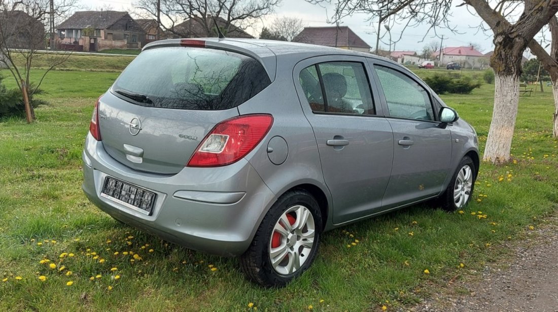 Opel Corsa 1.3cdti 2010