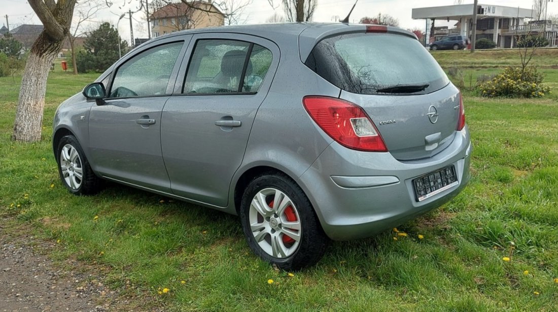 Opel Corsa 1.3cdti 2010