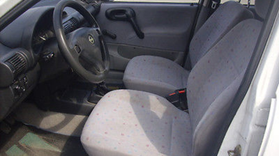 Opel Corsa 973 1998