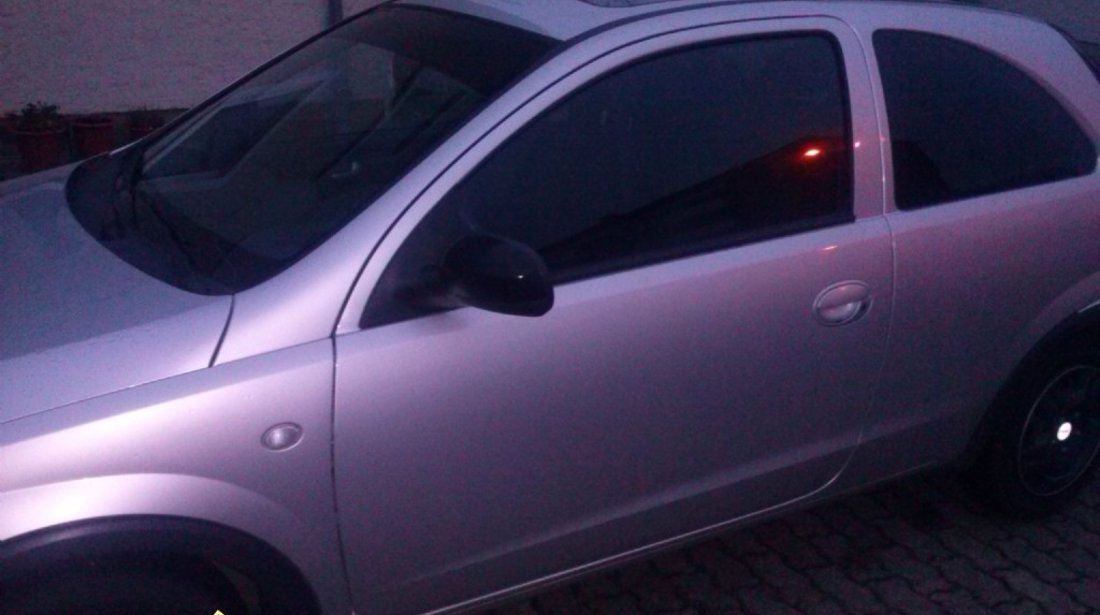 Opel Corsa corsa c 1 2 16v 75cp