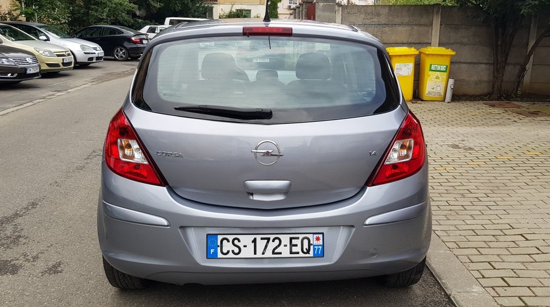 Opel Corsa COSMO FULL 1.4 I AN FAB.2007 2007