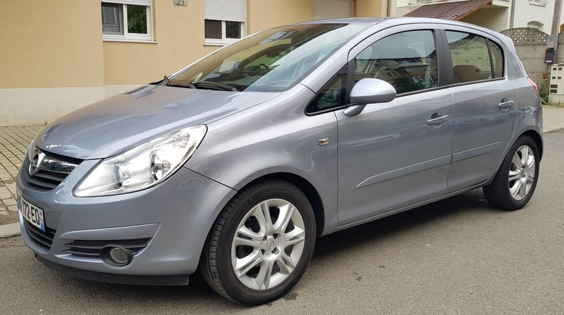 Opel Corsa COSMO FULL 1.4 I AN FAB.2007 2007